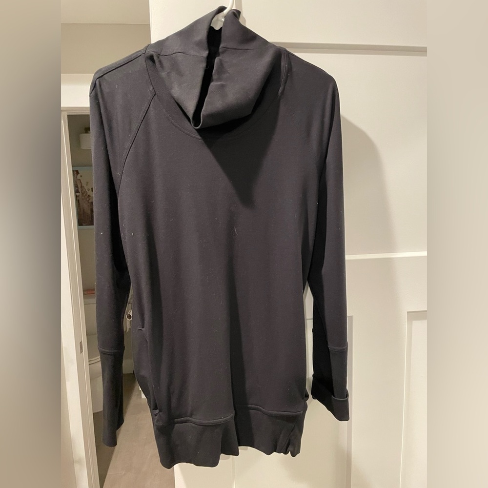 Lululemon soft cotton turtleneck sweatshirt